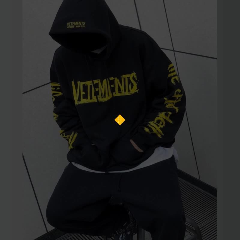 Vetements cheap tour hoodie