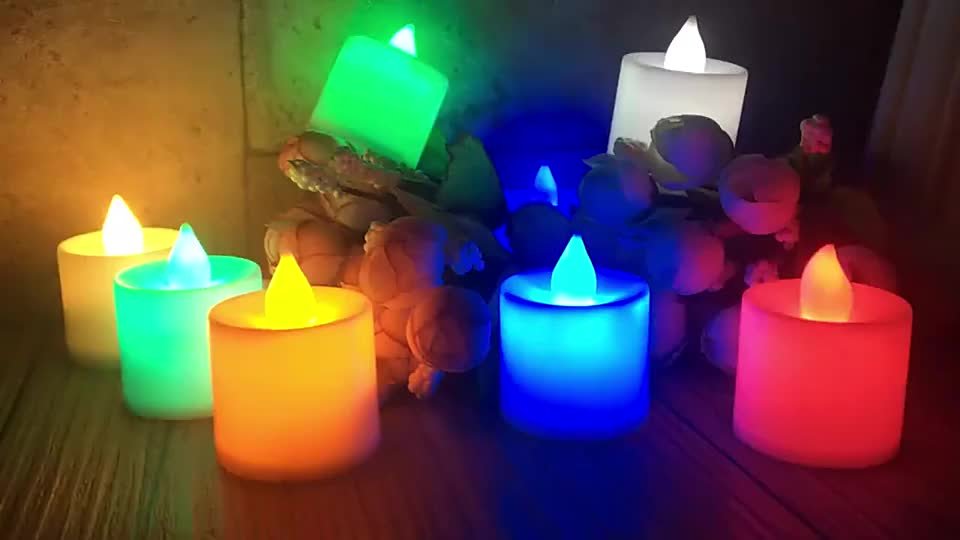 Luci da tè a LED Candele votive senza fiamma Candela Lampadina tremolante  Piccole candele elettriche finte per tè Realistiche per regalo da tavola di