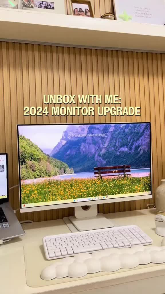 gonna start grinding from now on 🤪 #desksetup #desktop #cozydesksetup #aesthetic #cozyhome #workspacegoals #deskgoals #homeoffice #workfromhomelife #wfhlife #wfhhacks