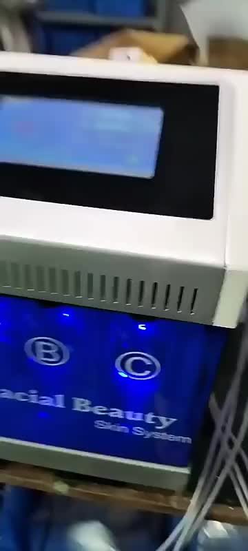 広く使用されている7 in 1の美容マシンPDTバイオ酸素ジェット肌の弾力