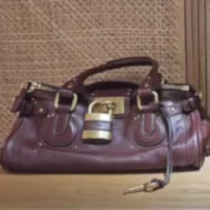 これで最後の値下げ⭐️未使用に近い❤️試し持ちのみ❤️ CARBOTTI 8aa622f7019910008f3ae49d000000